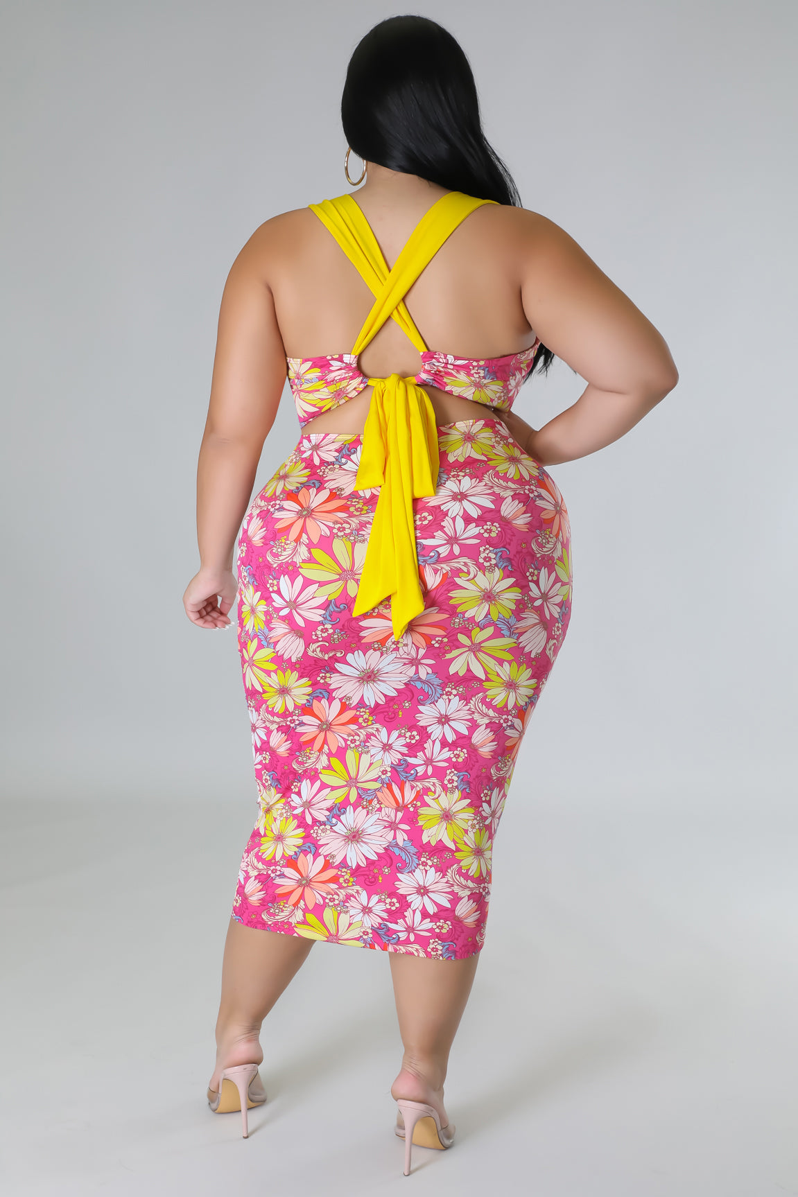 "Feeling The Sunshine" Plus Size Open Back Tie Midi Dress.
