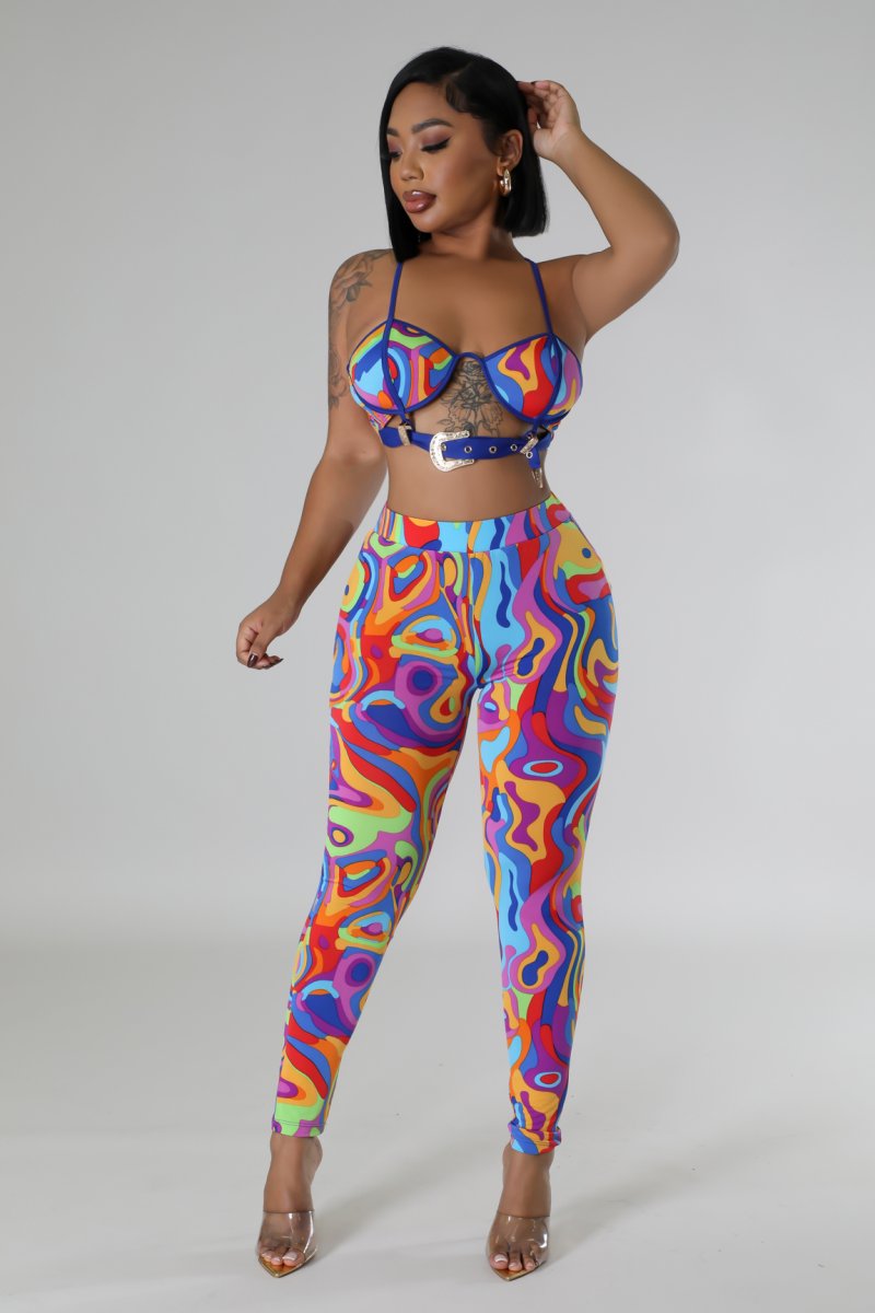 "Irresistible Allure" Strap Shoulder Bra Top Belt Tie & High Waist Leggings Set. 