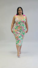 Load and play video in Gallery viewer, &quot;Feeling The Sunshine&quot; Plus Size Open Back Tie Midi Dress.
