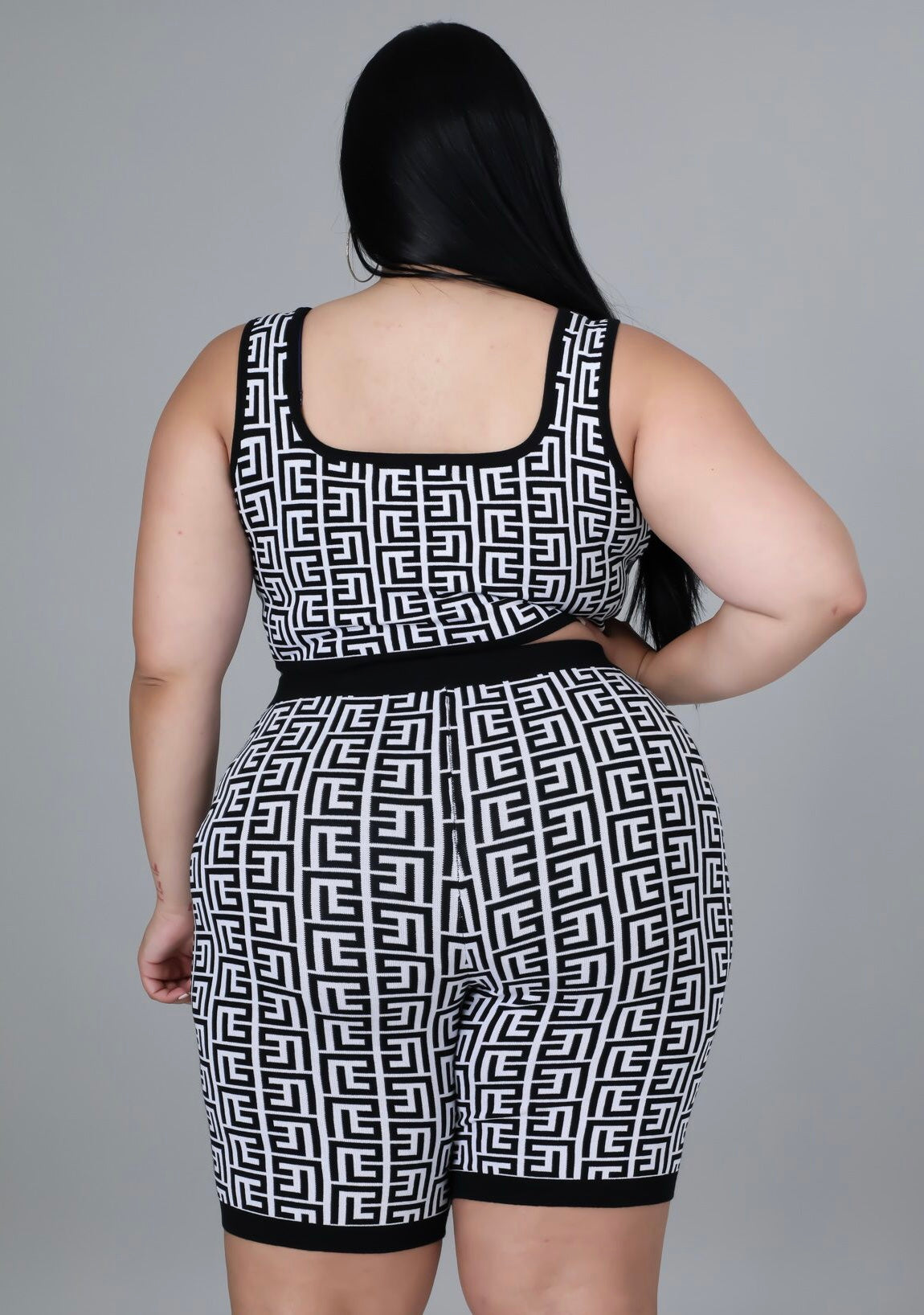 "The Link Up" Plus Size Printed Crop Top & Biker Shorts Set.